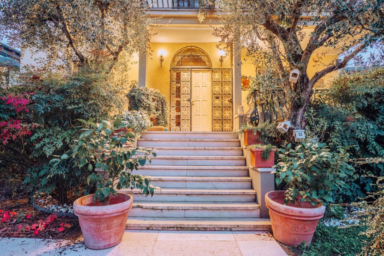 Bed&Breakfast Relax In The Lake Desenzano del Garda Exteriör bild